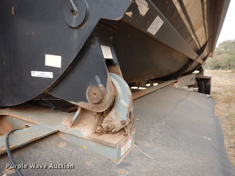 image for item LU9753 2013 Smith Co SX2-42-34  side dump trailer