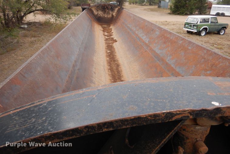 image for item LU9753 2013 Smith Co SX2-42-34  side dump trailer