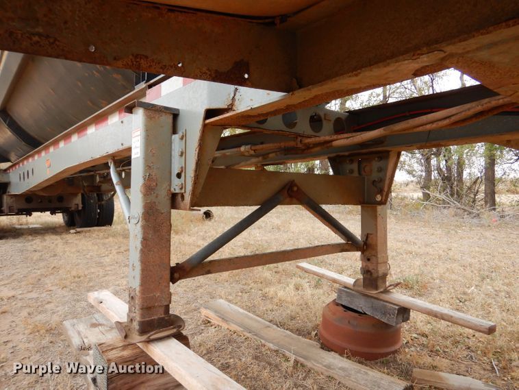 image for item LU9753 2013 Smith Co SX2-42-34  side dump trailer