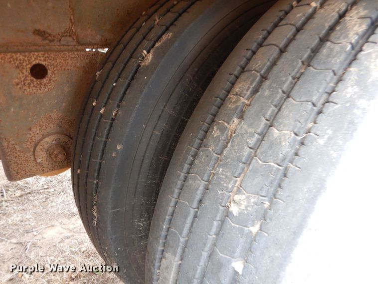 image for item LU9753 2013 Smith Co SX2-42-34  side dump trailer