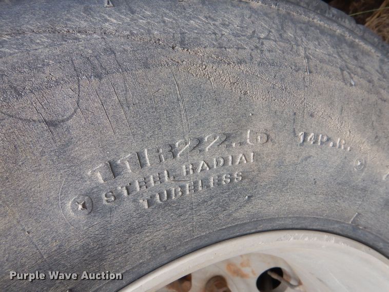 image for item LU9753 2013 Smith Co SX2-42-34  side dump trailer