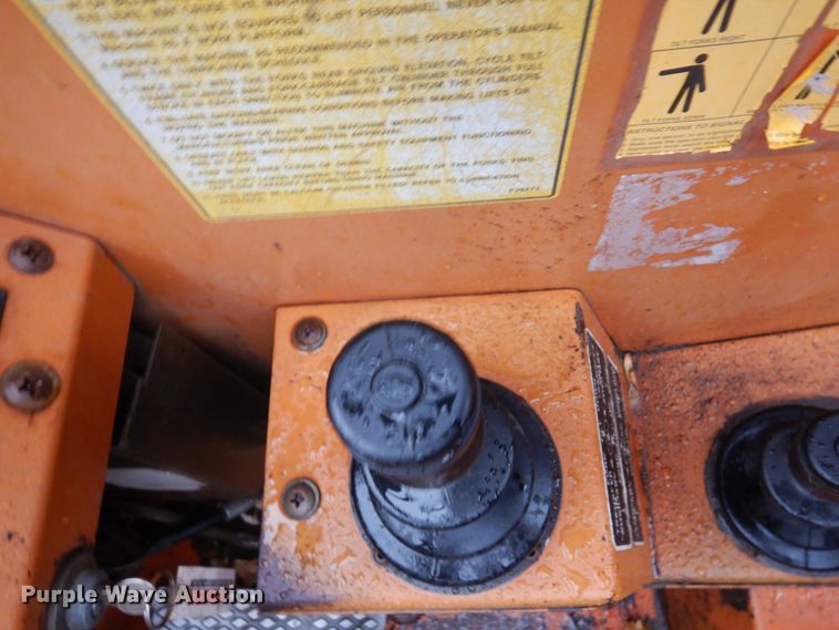 image for item MH9251 Lull 844C-42  telehandler