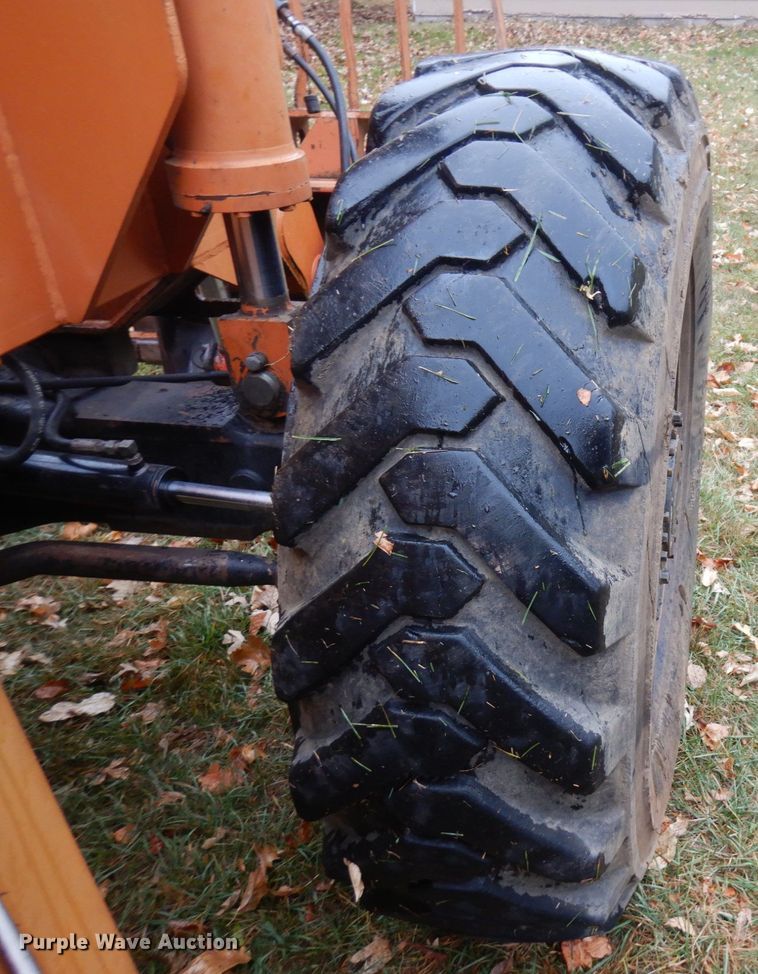 image for item MH9251 Lull 844C-42  telehandler