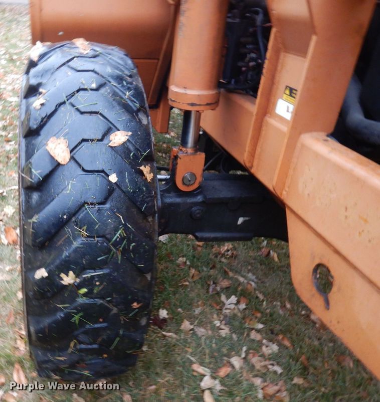 image for item MH9251 Lull 844C-42  telehandler