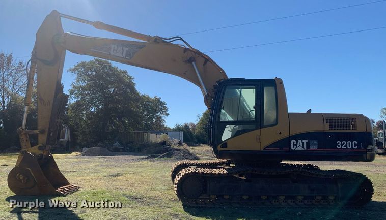 image for item MH9851 2001 Caterpillar 320CL  excavator