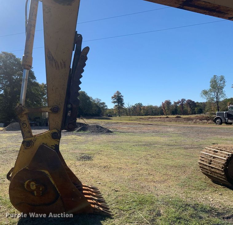 image for item MH9851 2001 Caterpillar 320CL  excavator