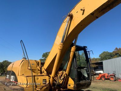 image for item MH9851 2001 Caterpillar 320CL  excavator
