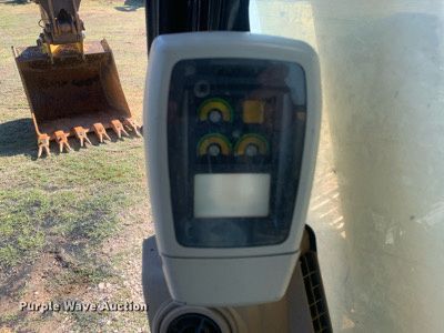 image for item MH9851 2001 Caterpillar 320CL  excavator