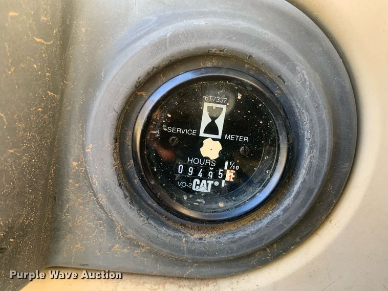 image for item MH9851 2001 Caterpillar 320CL  excavator