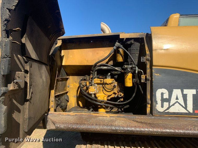 image for item MH9851 2001 Caterpillar 320CL  excavator
