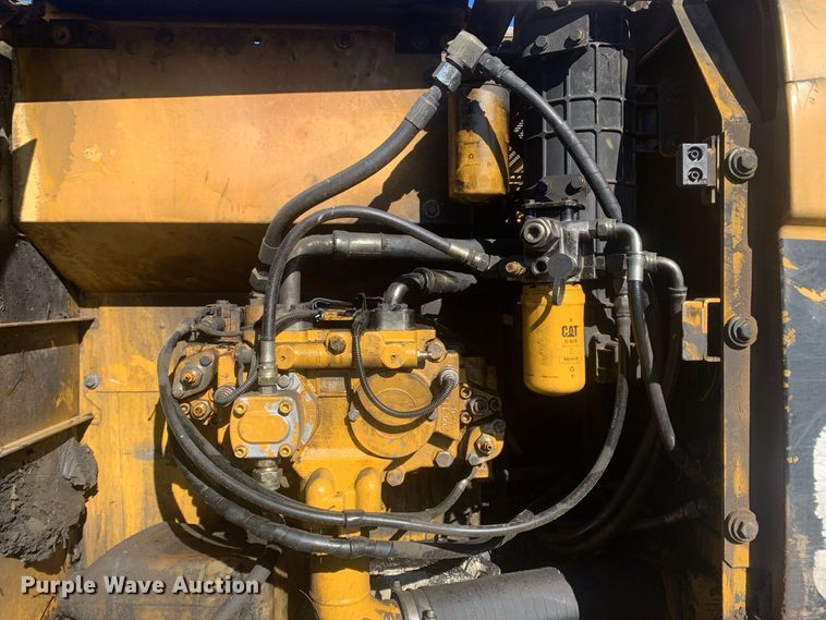 image for item MH9851 2001 Caterpillar 320CL  excavator