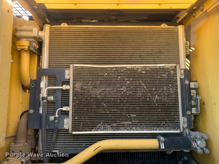 image for item MH9851 2001 Caterpillar 320CL  excavator