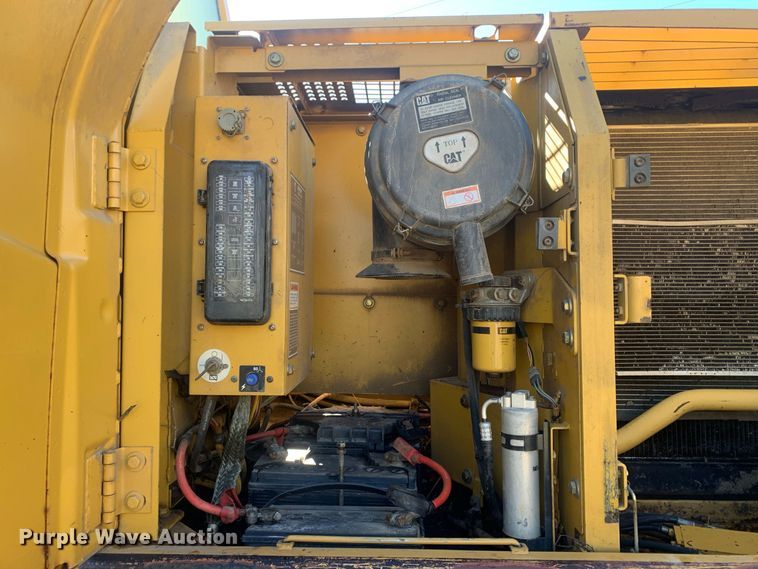 image for item MH9851 2001 Caterpillar 320CL  excavator