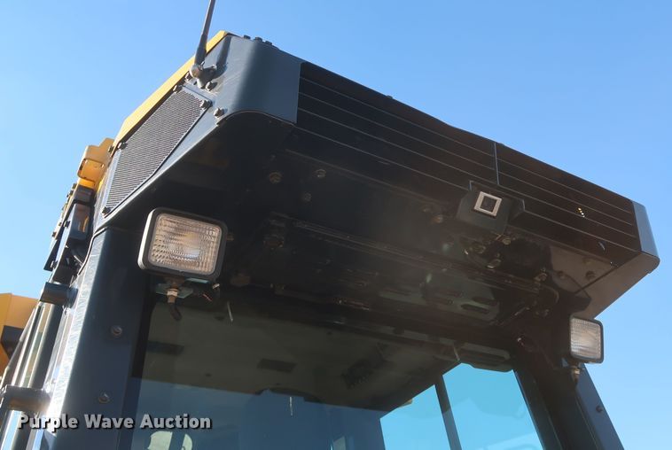 image for item MJ9206 2019 Komatsu D51EXI-24  dozer