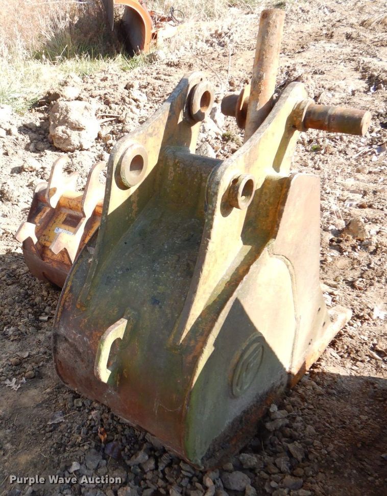 image for item MJ9805 (2) excavator buckets