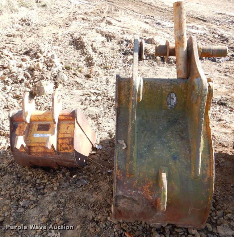 image for item MJ9805 (2) excavator buckets