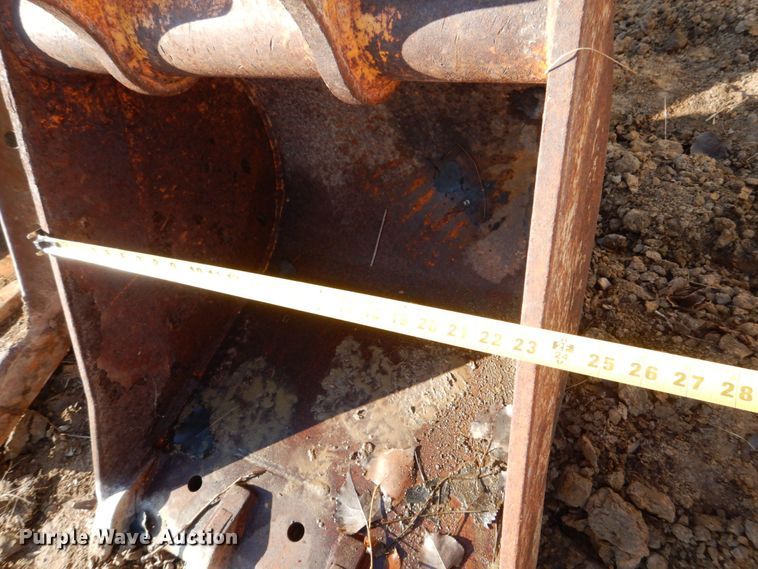 image for item MJ9805 (2) excavator buckets