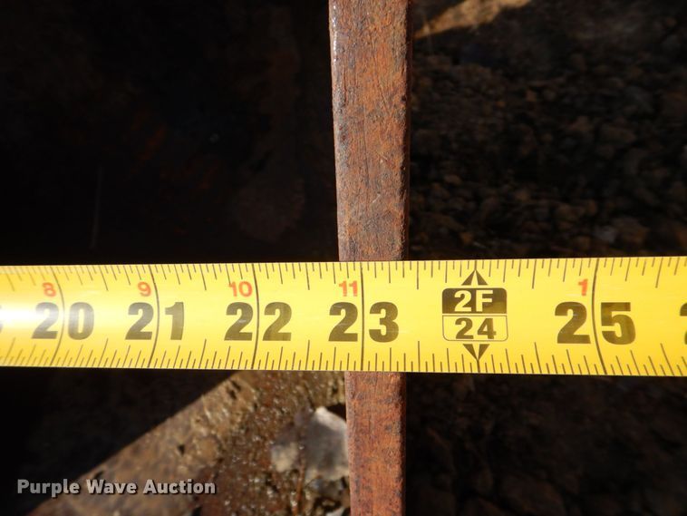 image for item MJ9805 (2) excavator buckets