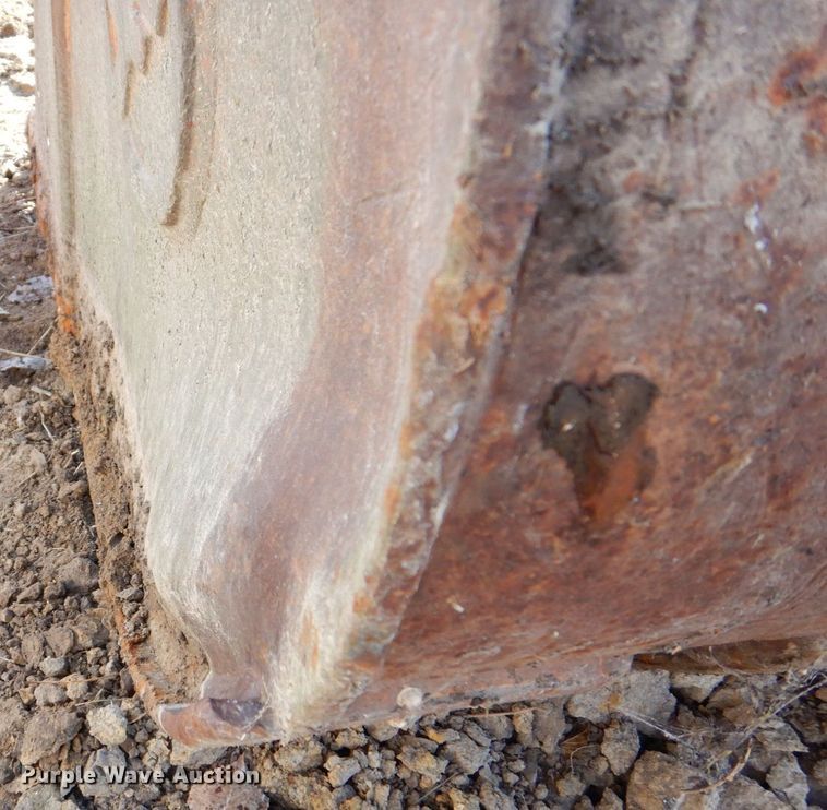 image for item MJ9805 (2) excavator buckets