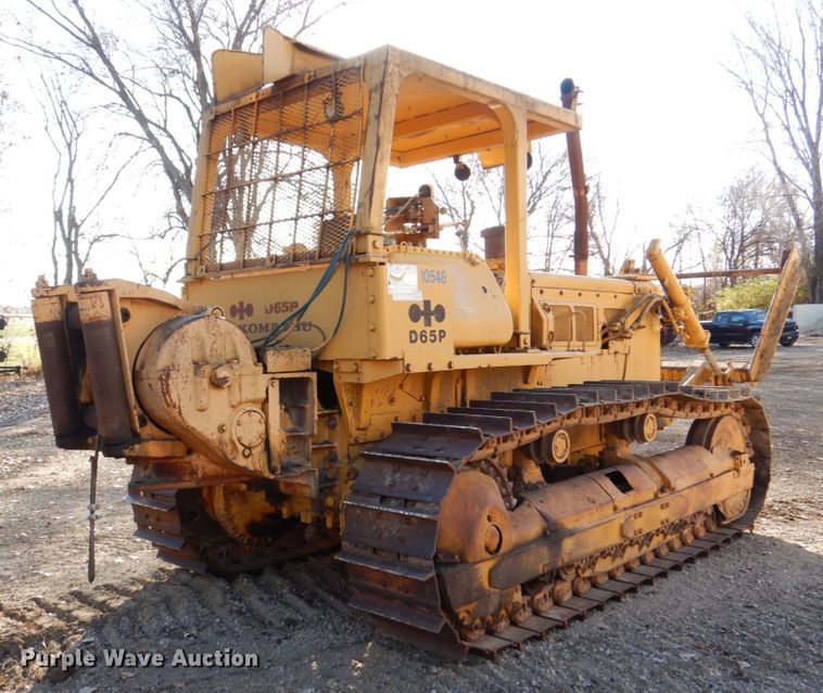 image for item MJ9807 Komatsu D65P-6  crawler tractor