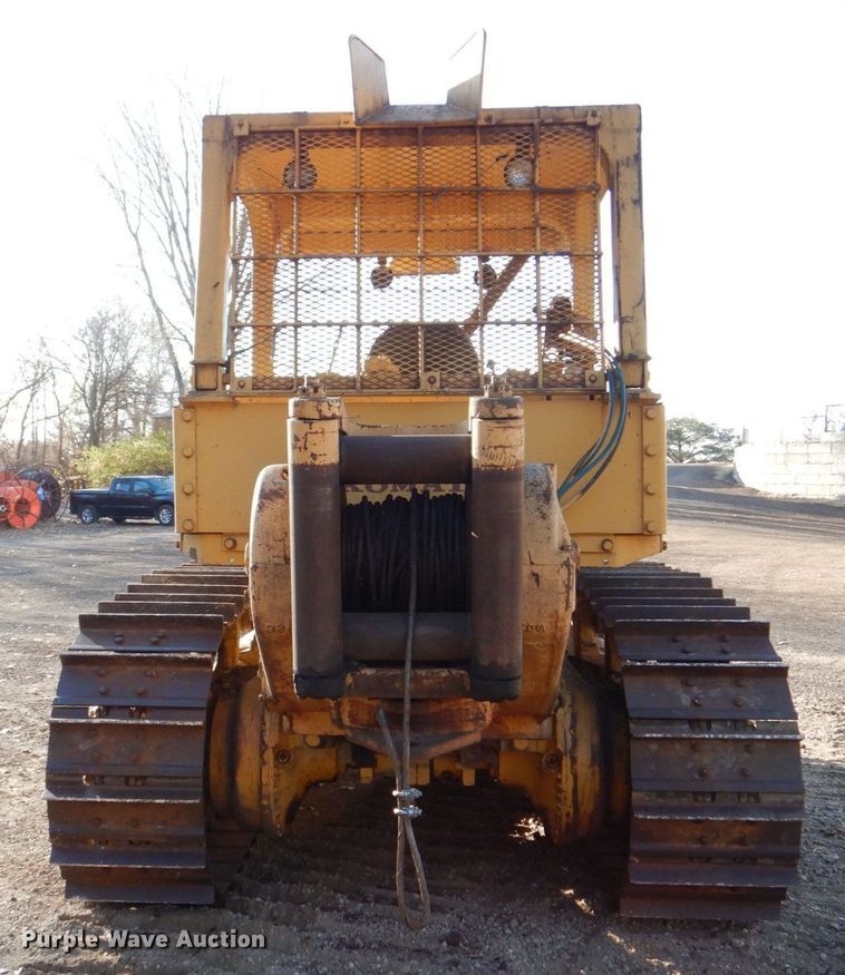 image for item MJ9807 Komatsu D65P-6  crawler tractor