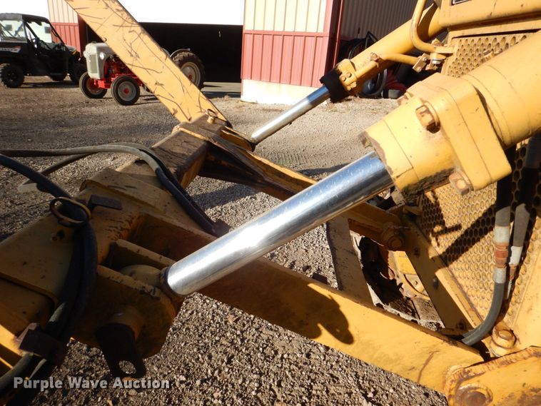 image for item MJ9807 Komatsu D65P-6  crawler tractor