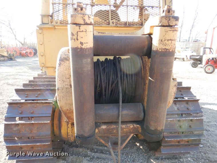 image for item MJ9807 Komatsu D65P-6  crawler tractor