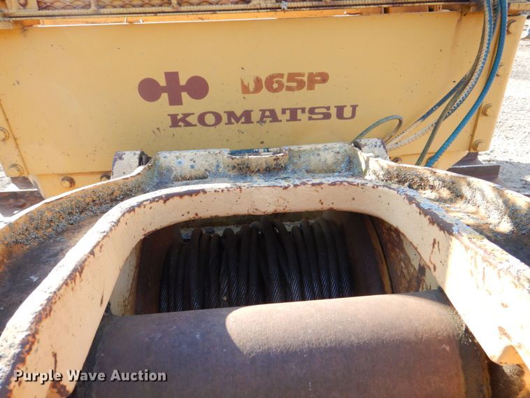 image for item MJ9807 Komatsu D65P-6  crawler tractor