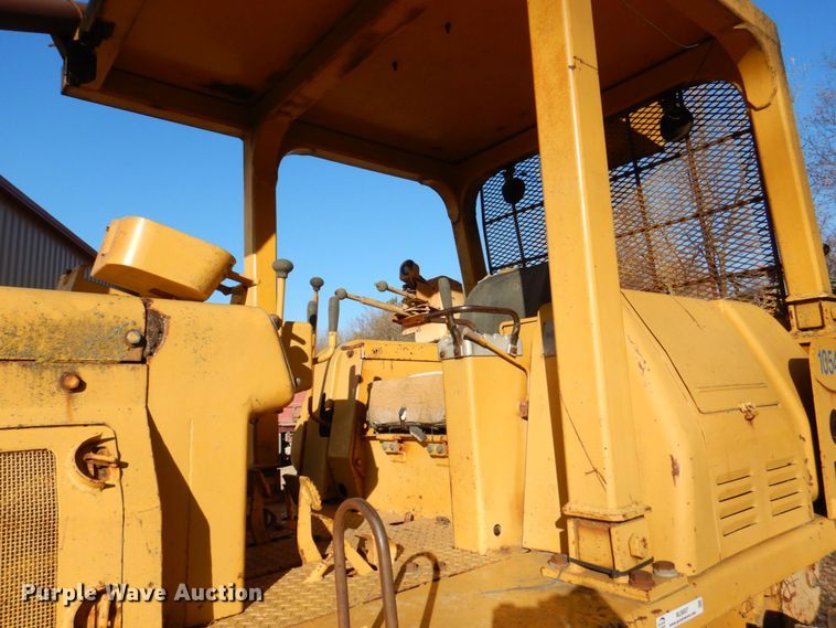 image for item MJ9807 Komatsu D65P-6  crawler tractor