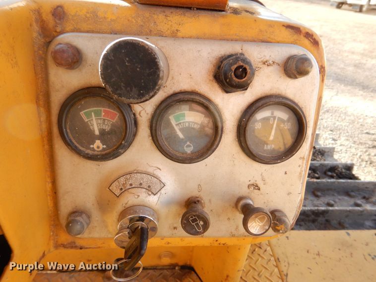 image for item MJ9807 Komatsu D65P-6  crawler tractor