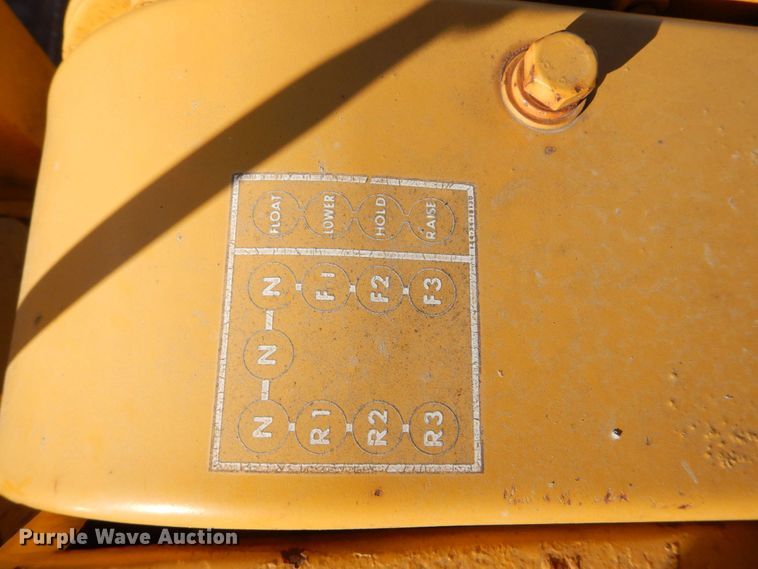 image for item MJ9807 Komatsu D65P-6  crawler tractor