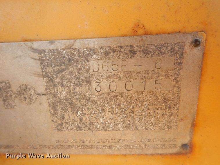 image for item MJ9807 Komatsu D65P-6  crawler tractor