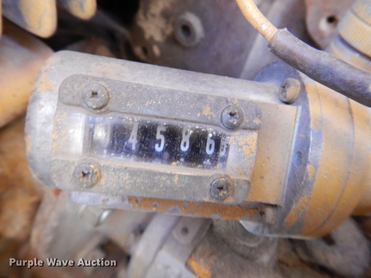 image for item MJ9807 Komatsu D65P-6  crawler tractor