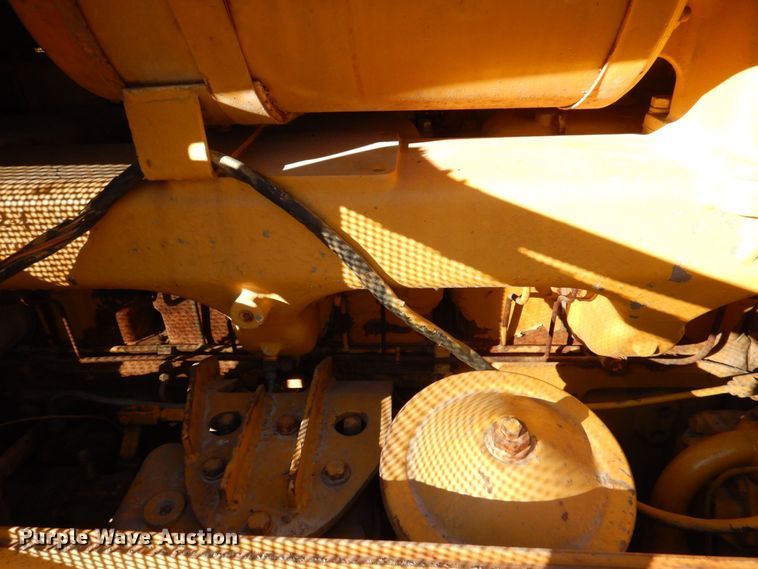 image for item MJ9807 Komatsu D65P-6  crawler tractor