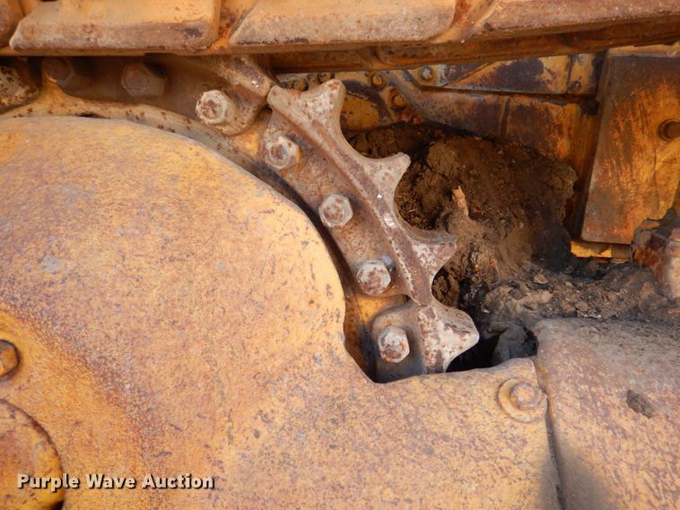 image for item MJ9807 Komatsu D65P-6  crawler tractor