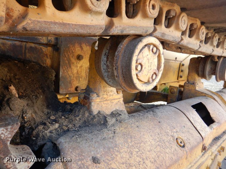 image for item MJ9807 Komatsu D65P-6  crawler tractor