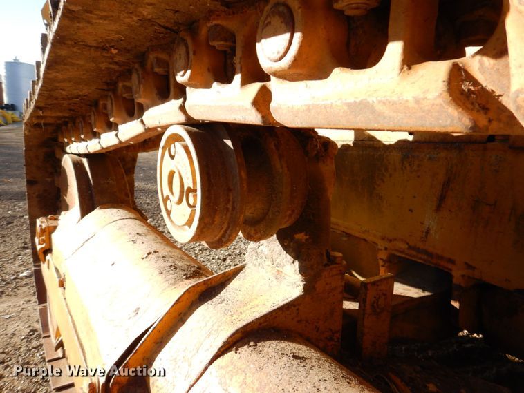 image for item MJ9807 Komatsu D65P-6  crawler tractor