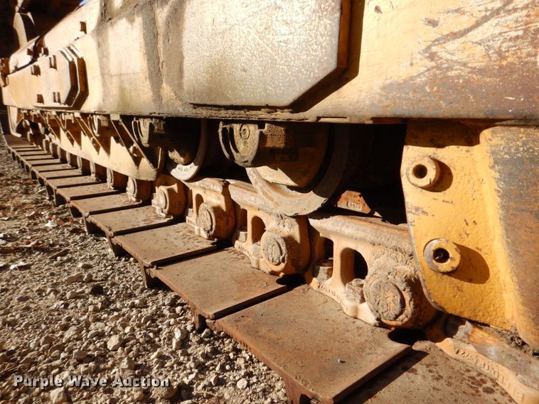 image for item MJ9807 Komatsu D65P-6  crawler tractor