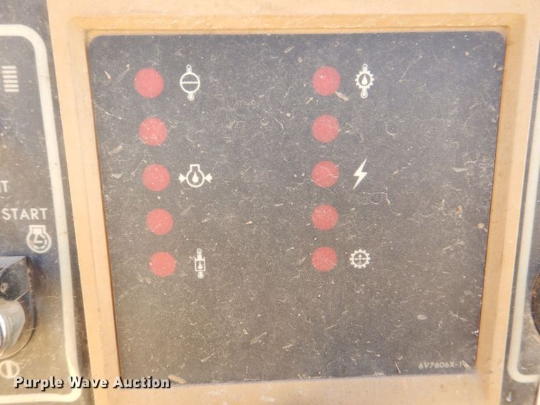 image for item MJ9809 1992 Caterpillar D4H Series II  dozer