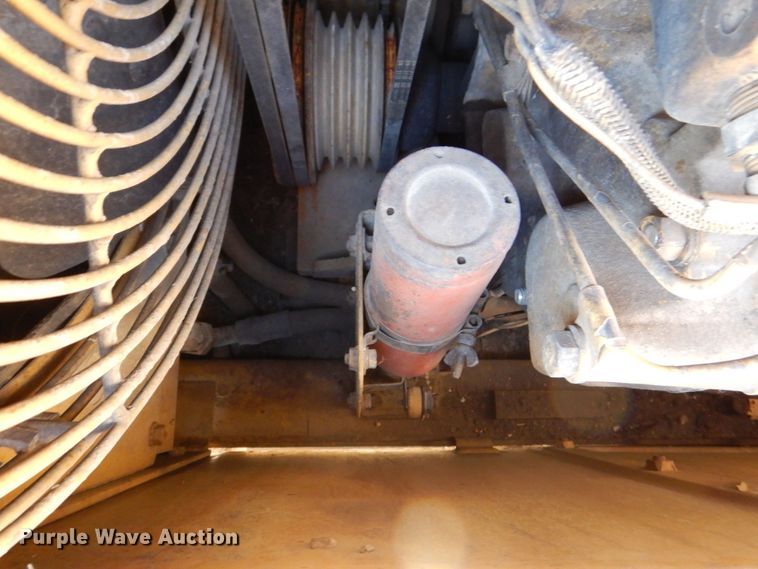 image for item MJ9809 1992 Caterpillar D4H Series II  dozer