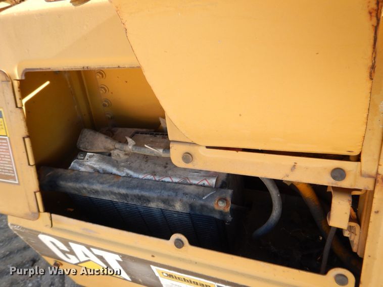 image for item MJ9809 1992 Caterpillar D4H Series II  dozer