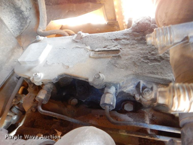 image for item MJ9809 1992 Caterpillar D4H Series II  dozer