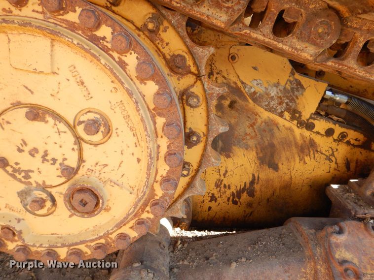 image for item MJ9809 1992 Caterpillar D4H Series II  dozer