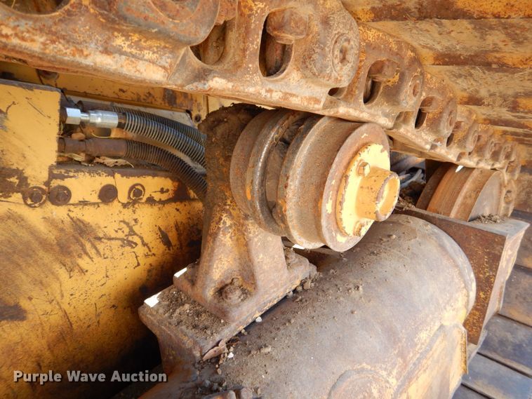 image for item MJ9809 1992 Caterpillar D4H Series II  dozer