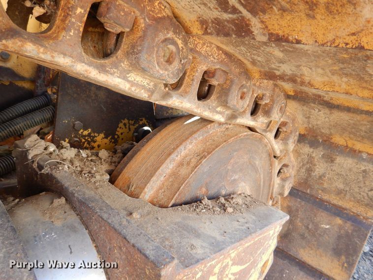 image for item MJ9809 1992 Caterpillar D4H Series II  dozer