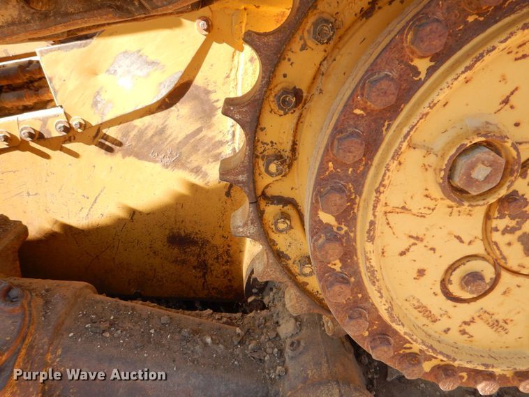 image for item MJ9809 1992 Caterpillar D4H Series II  dozer