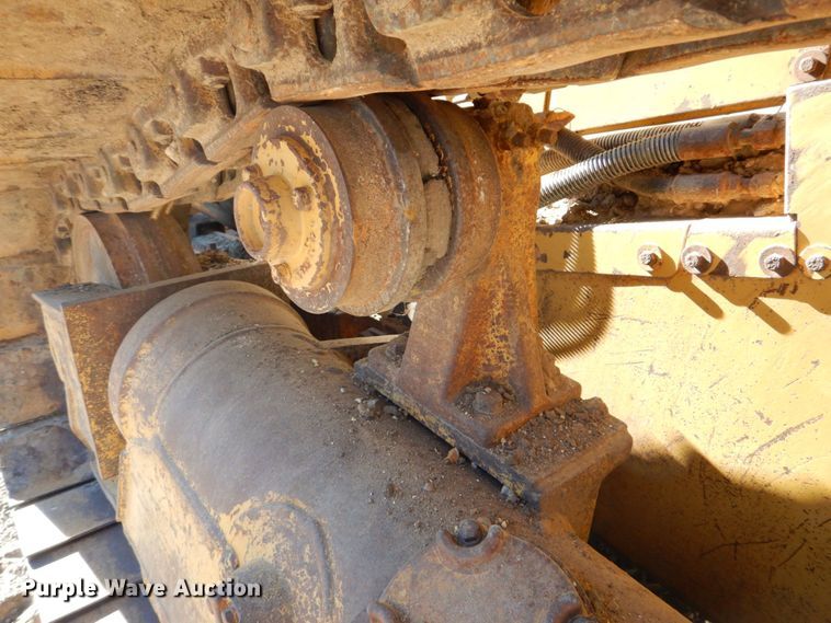 image for item MJ9809 1992 Caterpillar D4H Series II  dozer