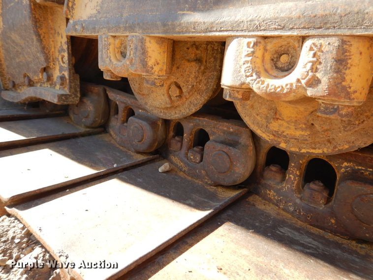 image for item MJ9809 1992 Caterpillar D4H Series II  dozer