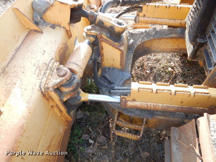 image for item MJ9811 2006 John Deere 650J LGP  dozer