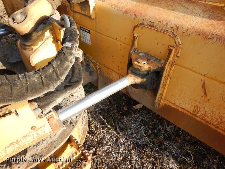 image for item MJ9811 2006 John Deere 650J LGP  dozer